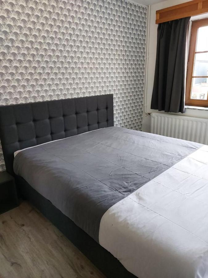 Apartament Aux Trois Petits Cochons Hotton Zewnętrze zdjęcie