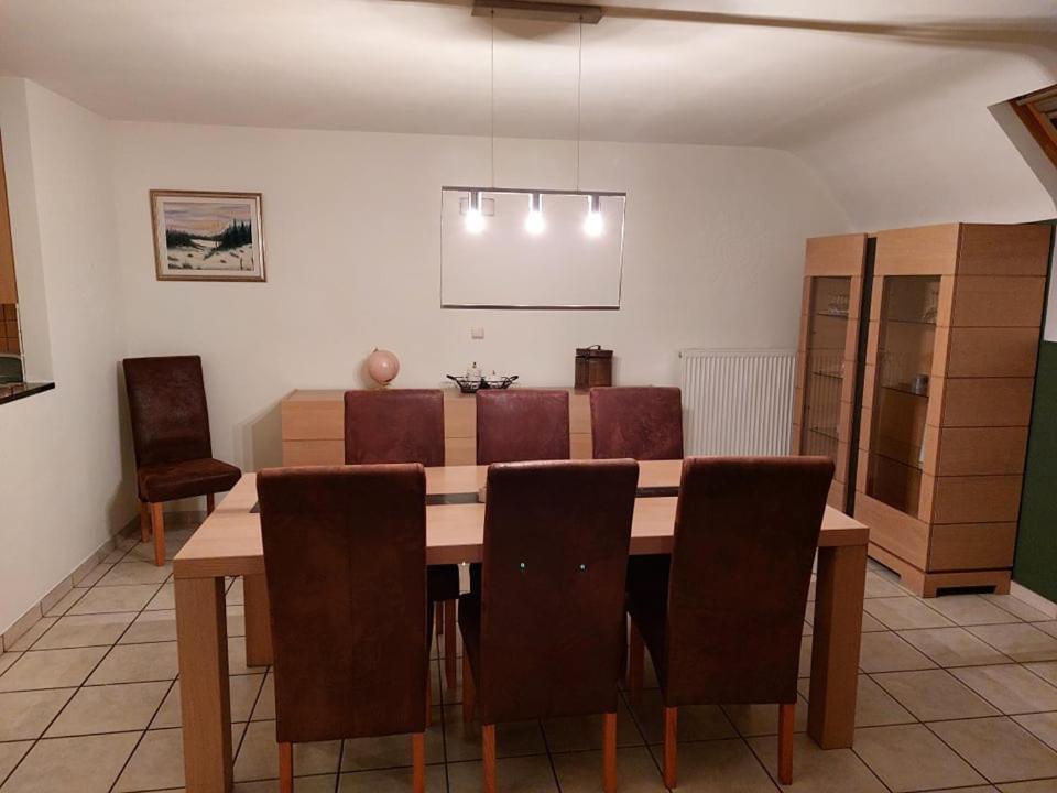 Apartament Aux Trois Petits Cochons Hotton Zewnętrze zdjęcie