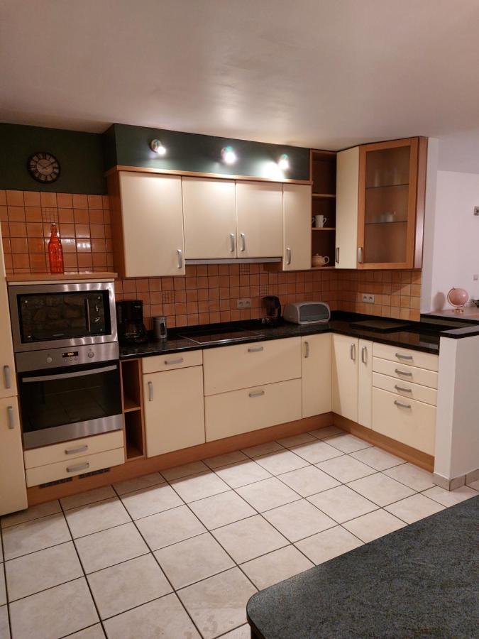 Apartament Aux Trois Petits Cochons Hotton Zewnętrze zdjęcie