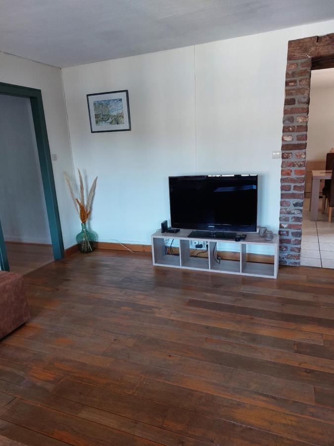 Apartament Aux Trois Petits Cochons Hotton Zewnętrze zdjęcie