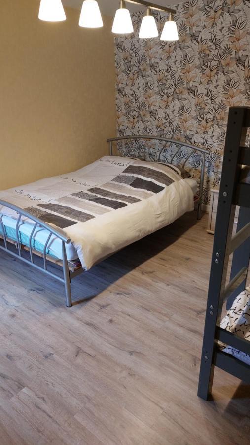 Apartament Aux Trois Petits Cochons Hotton Zewnętrze zdjęcie