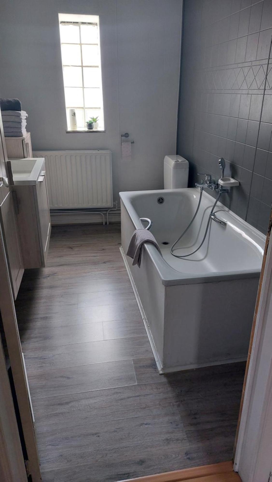 Apartament Aux Trois Petits Cochons Hotton Zewnętrze zdjęcie